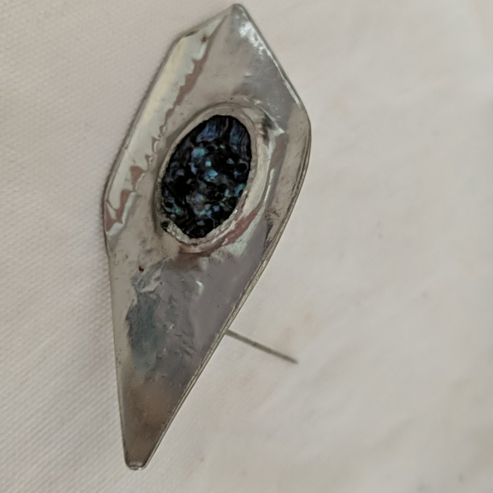 Silver and Blue Vintage Brooch with Shell Center - Picture 3 of 5